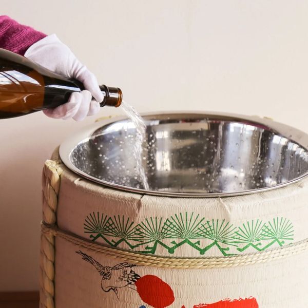 樽平 金 特別純米酒（樽酒） 1800ML【山形県産地酒】